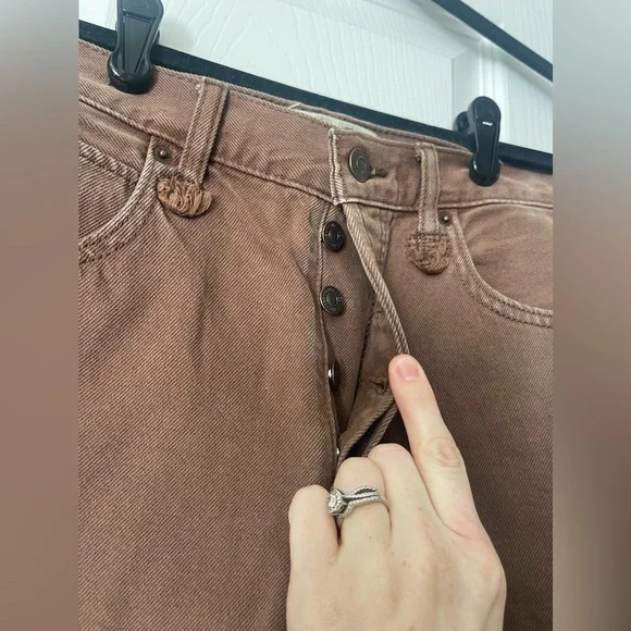 Free People Makai Cut Off Jean Shorts 27 Chocolate Brown Denim Raw Hem - Picture 4 of 11